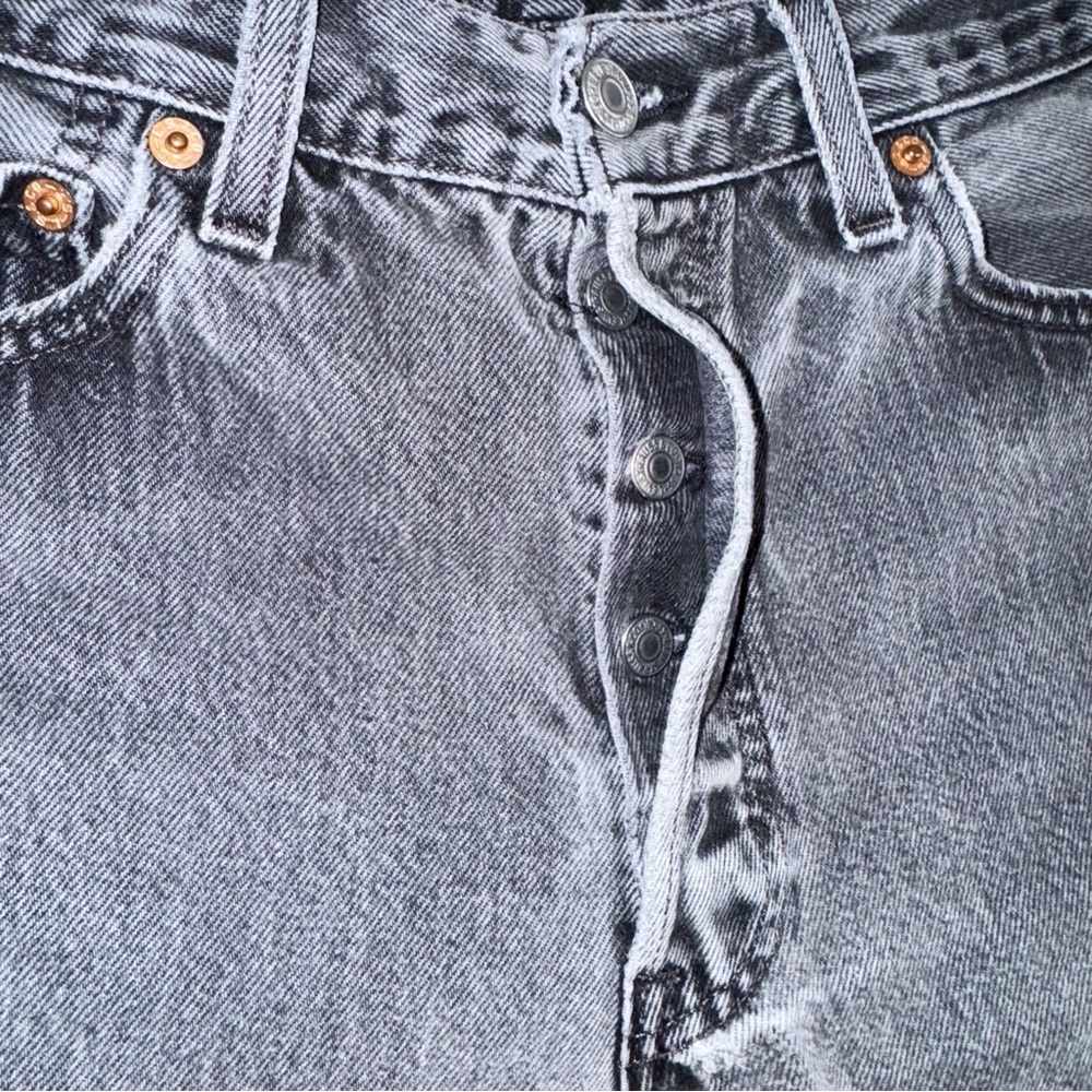 Levi’s 501 90s Vintage grunge faded Jeans Size 30/ 27” - Picture 7 of 13